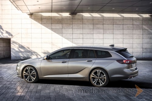 Nova Opel Insignia Sports Tourer