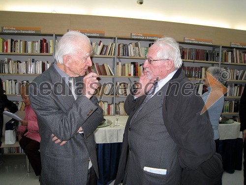 Joža Mahnič, slovenski literarni zgodovinar in poznavalec del Otona Župančiča in Tone Pavček, pesnik