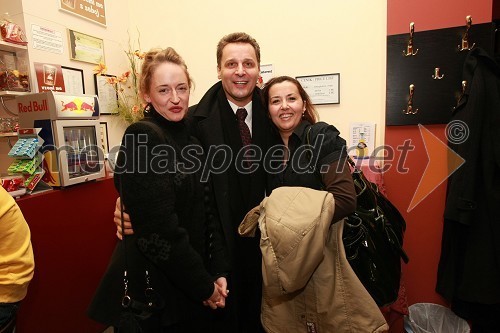 Valentina Turcu, balerina, Danilo Rošker, direktor SNG Maribor in Ksenija Mišič, igralka