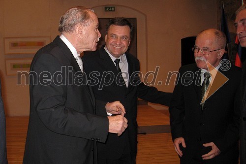 Lojze Gostiša, avtor razstave, Zoran Jankovič, župan Ljubljane in dr. Boštjan Žekš, predsednik SAZU