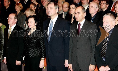 France Cukjati, predsednik Državnega zbora, dr. Danilo Türk, predsednik Republike Slovenije in soproga Barbara Miklič Türk, Janez Janša, predsednik Vlade Republike Slovenije in Dušan Jovanović, predsednik Upravnega odbora Prešernovega sklada