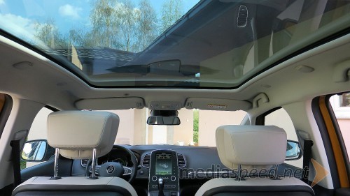 Renault Scenic Energy dCi 160 EDC Edition One, panoramsko steklo na stropu