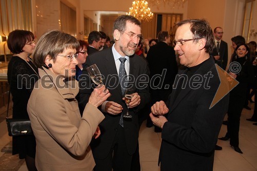 Dr. Jure Zupan, nekdanji minister za znanost, visoko šolstvo in tehnologijo s soprogo Bredo in Milan Petek, poslanec LDS