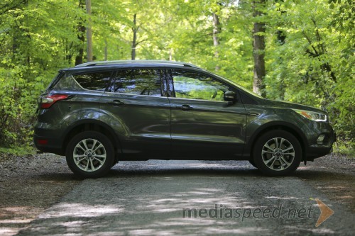 Ford Kuga 2.0 TDCi 132 kW Powershift AWD Titanium