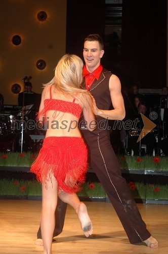 Matevž Česen in Nika Kljun, plesalca