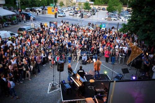 Razgrnitev repertoarja SNG Drama Ljubljana in koncert skupine D Drams