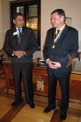 Mahendra Amarasuriya, mednarodni predsednik Lions klubov in Zoran Jankovič, župan Ljubljane