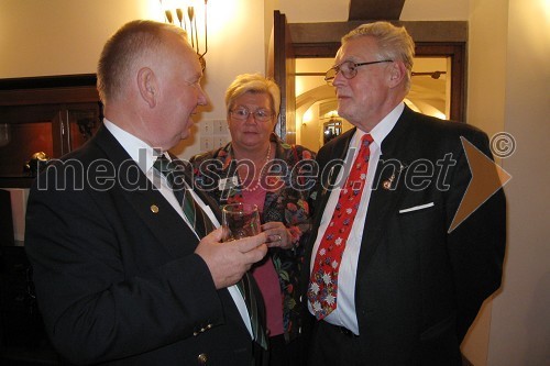 Janez Bohorič, pooblaščen za mednarodna sodelovanja Zveze Lions klubov District D129 v Sloveniji in predsednik uprave Sava d.d., Christine Musil in Ernst Musil, nekdanji mednarodni direktor