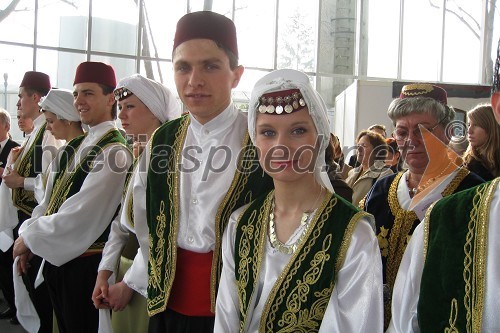 Člani folklorne skupine Ljiljan