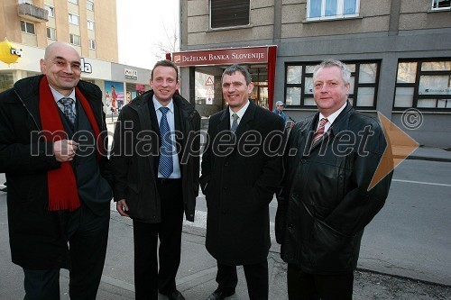 Dr. Draško Veselinovič, predsednik uprave Deželne banke Slovenije d.d., Bojan Šrot, župan občine Celje, Peter Vrisk, predsednik Kmetijsko gozdarske zbornice Slovenije in Jožef Berdnik, direktor Kapitalske zadruge z. b. o.	 
	