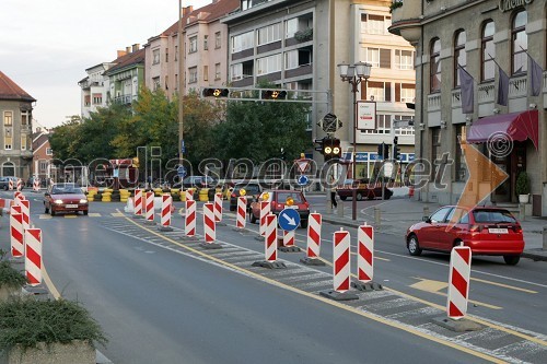 Poizkusno krožišče Glavni trg Maribor