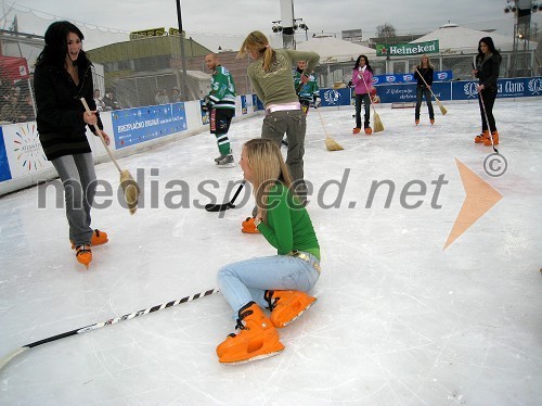 Finale turnirja trojk med misicami in hokejisti 1. moštva HDD ZM Olimpija