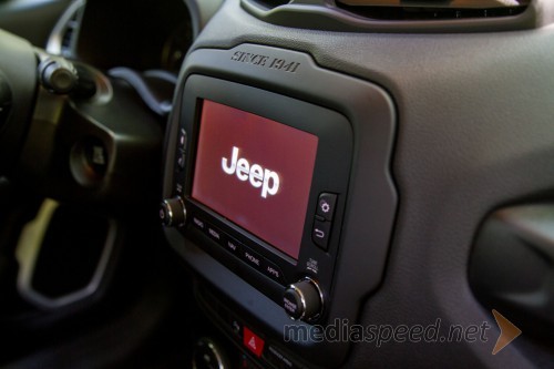 Jeep Renegade 1.6 Multijet 16v TCT Limited, pozdravni logotip