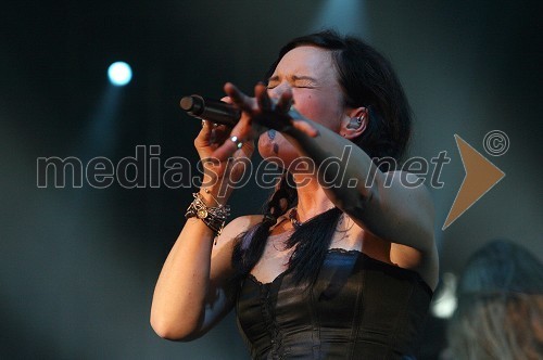 Anette, pevka skupine Nightwish