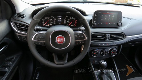 Fiat Tipo 1.4 T-Jet 16v Lounge, voznikovo delovno okolje