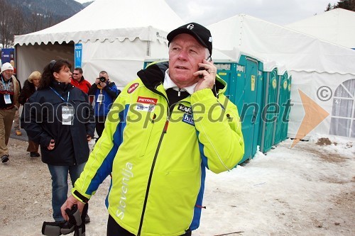 Tone Vogrinec, nekdanji direktor alpskih smučarskih disciplin in direktor smučarskega sklada  	 
	