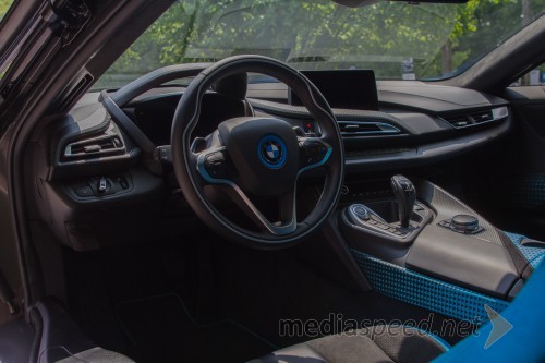 Vikend naelektrenih voženj z vozil BMW i in iPerformance