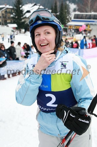 Nataša Zibelnik, pevka in tekstopiska