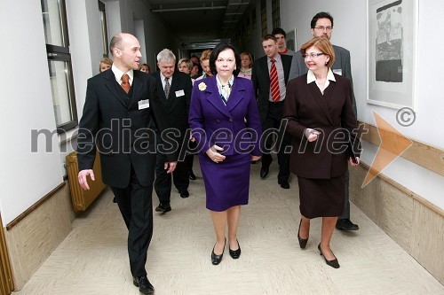 Robert Cugelj, direktor Inštituta RS za rehabilitacijo, Barbara Miklič Türk, soproga predsednika RS in Marjeta Cotman, ministrica za delo, družino in socialne zadeve