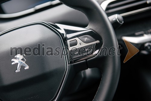 Peugeot 5008 in Peugeot 308, slovenska predstavitev