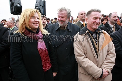 Renata Brunskole, županja občine Metlika, Tone Smolnikar, župan Kamnika in Jernej Lampret, župan Občine Ivančna Gorica