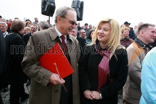 Janko S. Stušek, župan Radovljice in Renata Brunskole, županja občine Metlika