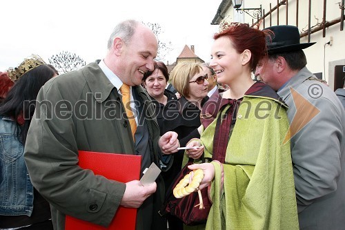 Miran Gorinšek, župan občine Slovenske Konjice in Svetlana Širec, Vinska kraljica Slovenije 2008