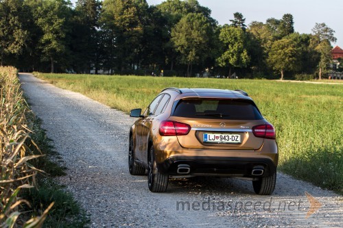 Mercdes-Benz GLA 220D 4Matic