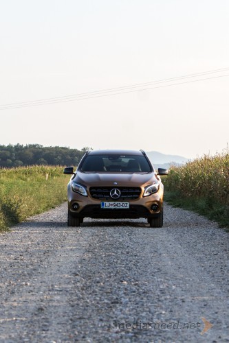 Mercdes-Benz GLA 220D 4Matic