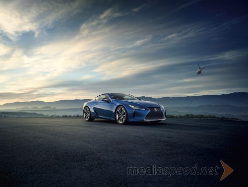 Luksuzni Lexus LC prihaja na Slovenske ceste