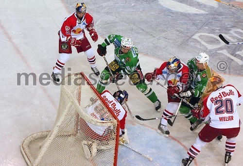 HDD ZM Olimpija v napadu