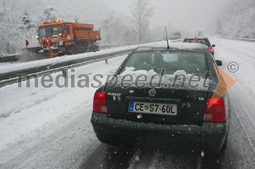 Na slovenskih cestah nam je takole nagajalo vreme