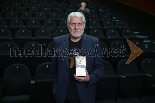 Boris Cavazza je prejel nagrado bert
