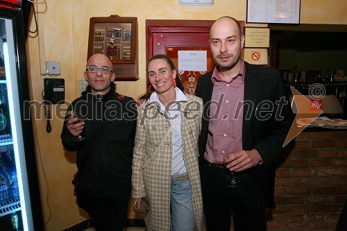 Marcandrea, fotograf, Alenka Tetičkovič, igralka in Rene Mavrin, direktor Mestnega gledališča Ptuj