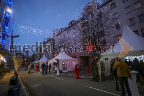 Božični Cafoodfest na Cafovi ulici