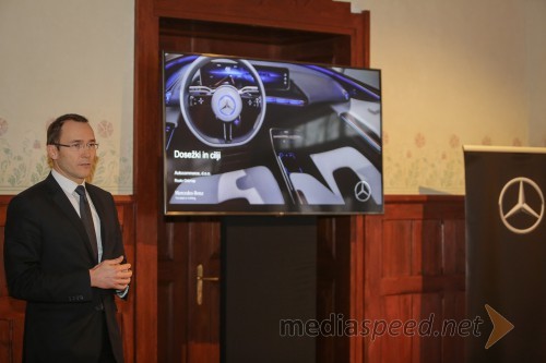 Mercedes-Benz razred X, slovenska predstavitev