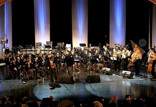 Saša Olenjuk, violinist, Halgato band in Orkester slovenske policije