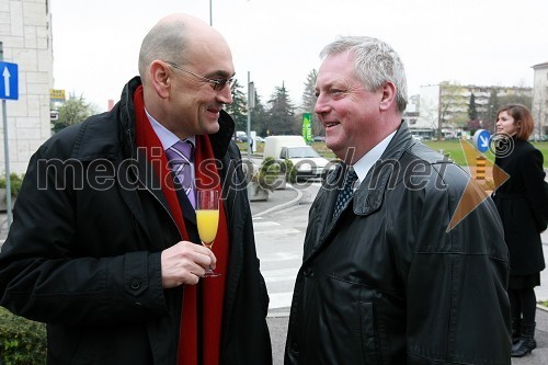 Dr. Draško Veselinovič, predsednik uprave Deželne banke Slovenije d.d. in Jožef Berdnik, direktor Kapitalske zadruge z. b. o.