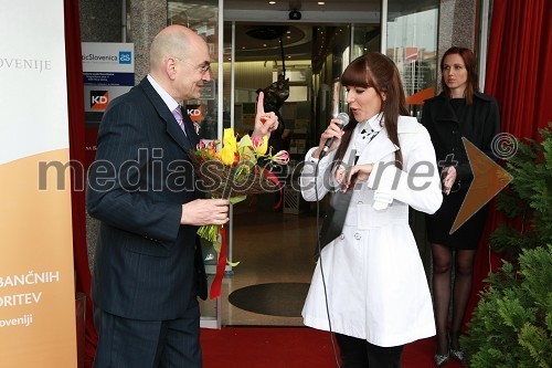 Dr. Draško Veselinovič, predsednik uprave Deželne banke Slovenije d.d. in Jasna Kuljaj, povezovalka prireditve in TV voditeljica