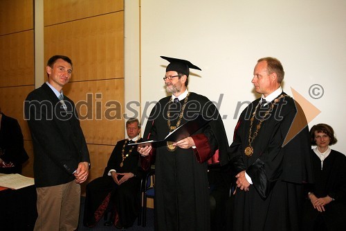 Dr. Miran Lavrič,  prof. dr. Ivan Rozman, rektor Univerze v Mariboru in prof. dr. Marko Jesenšek, dekan Filozofske fakultete UM