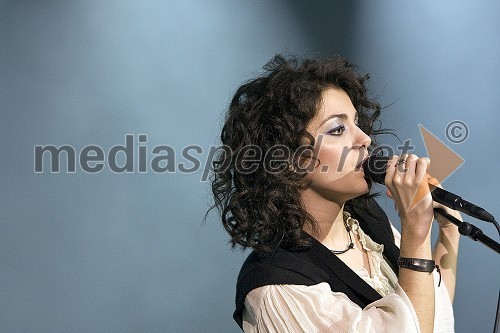 Katie Melua, pevka med nastopom