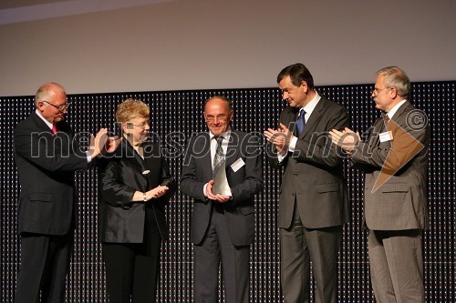 Günter Verheugen, podpredsednik Evropske komisije, Alison Brimelow, predsednica Evropskega patentnega urada, Erik De Clercq, dobitnik priznanja za življenjsko delo, dr. Danilo Türk, predsednik Republike Slovenije in ...