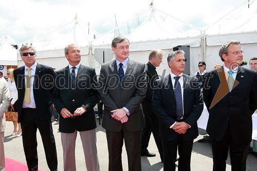 Marjan Matevljič, kapetan Marine Portorož, Marjan Božnik, direktor Marine Portorož, dr. Danilo Türk, predsednik Republike Slovenije, Tomaž Gantar, župan Pirana in dr. Marko Pavliha, podpredsednik Državnega zbora RS