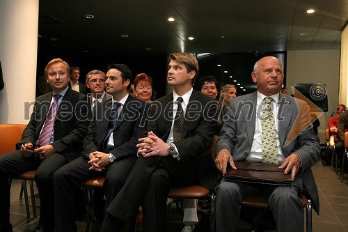 Peter Kukovica, predsednik Atletske zveze Slovenije, Danilo Ferjančič in Wilfried Weitgasser, direktorja Porsche Slovenija in Janez Kocijančič, predsednik Olimpijskega komiteja Slovenije