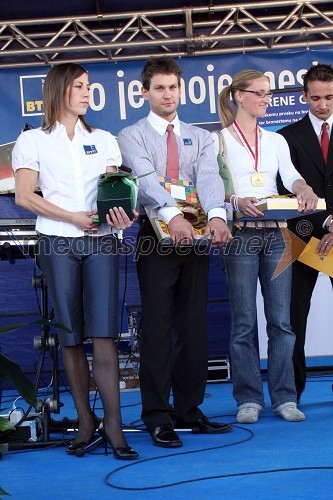 ..., Mitja Petkovšek, gimnastičar in Nina Logar, dekle Aljaža Pegana, gimnastičarja