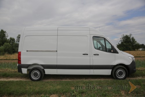 Mercedes - Benz Sprinter