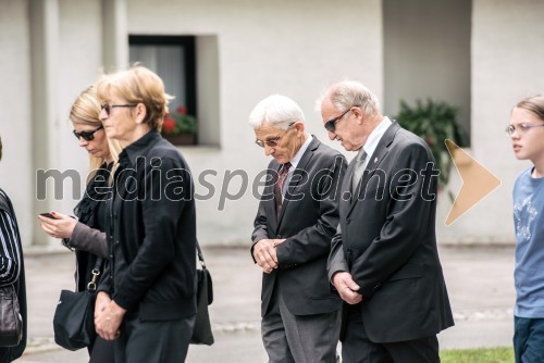 Pogreb za igralko Štefko Drolc z vojaškimi častmi