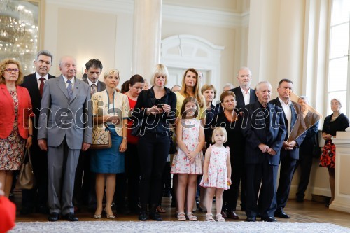 Borut Pahor je v Predsedniški palači vročil državni odlikovanji