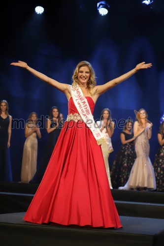 Miss Slovenije 2018 je Lara Kalanj