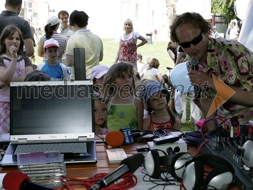 Gašper Jarni, povezovalec piknika in voditelj oddaje UMKO in otroci